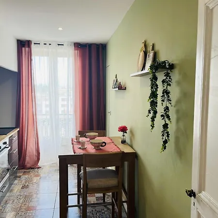 Escalier D'or Conciergeriedamecarcas Apartman *