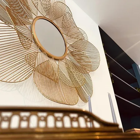 Escalier D'or Conciergeriedamecarcas Apartman Carcassone